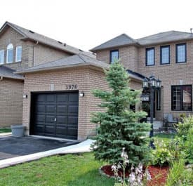 Beechnut Row, Mississauga